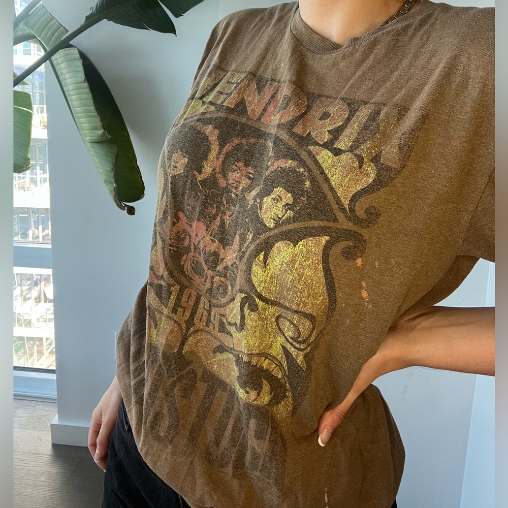 Flash Salehendrix Tee - image 1